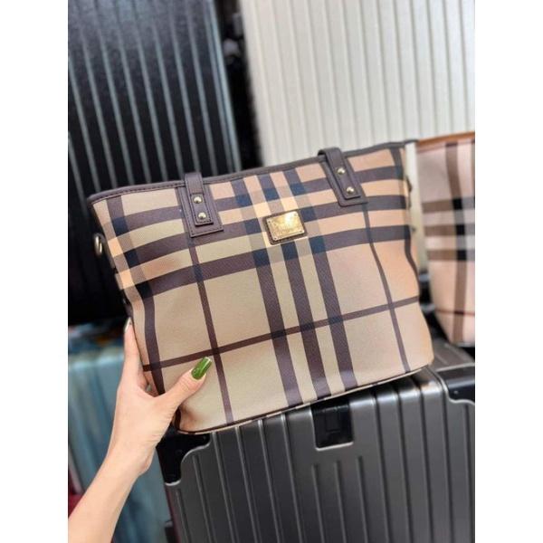 Túi Burberry công sở
