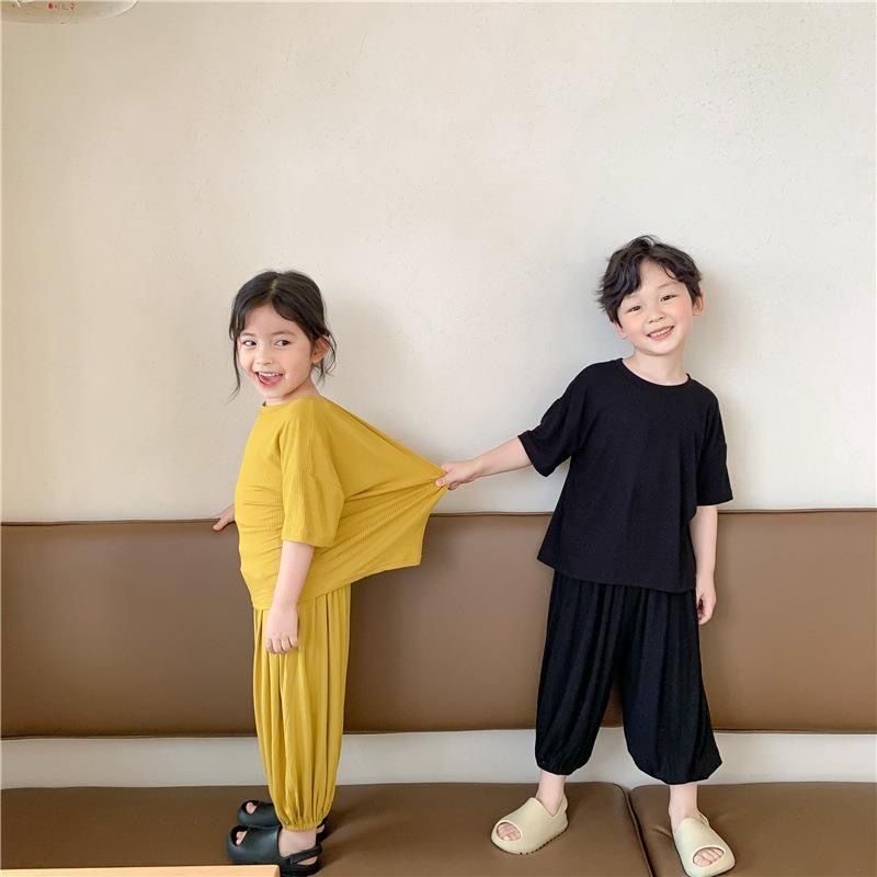 Bộ Đồ Ngủ Ngắn Tay Vải Lụa Mát Thời Trang Mùa Hè Cho Bé