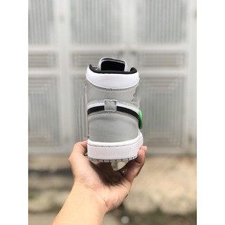 Giày Air Jordan 1 Mid Light Smoke Grey