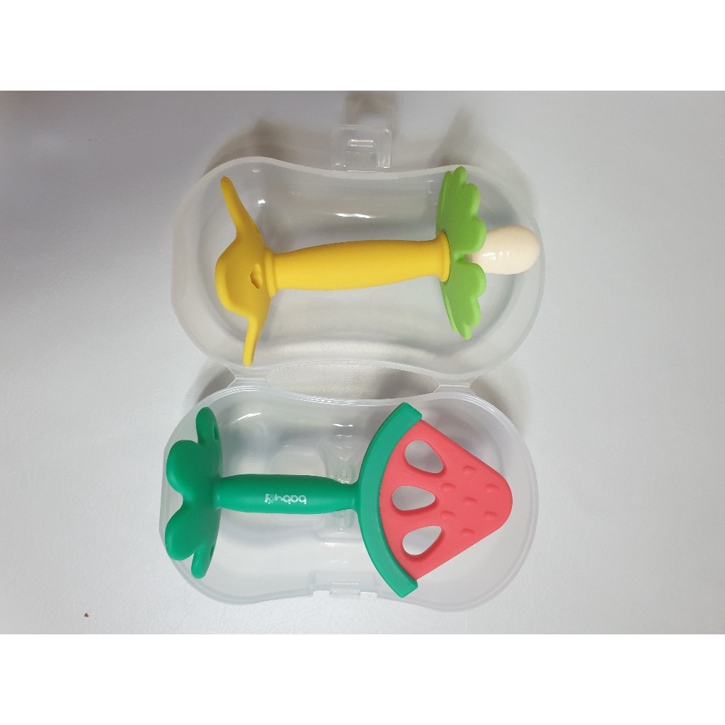 Set 2 đồ chơi gặm nướu từ silicon phong cách Hàn Quốc kèm hộp đựng vệ sinh