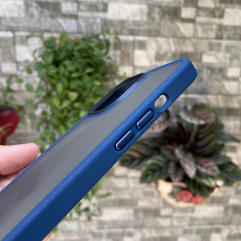 Ốp lưng Likgus nhám mờ cho iPhone 12 Series