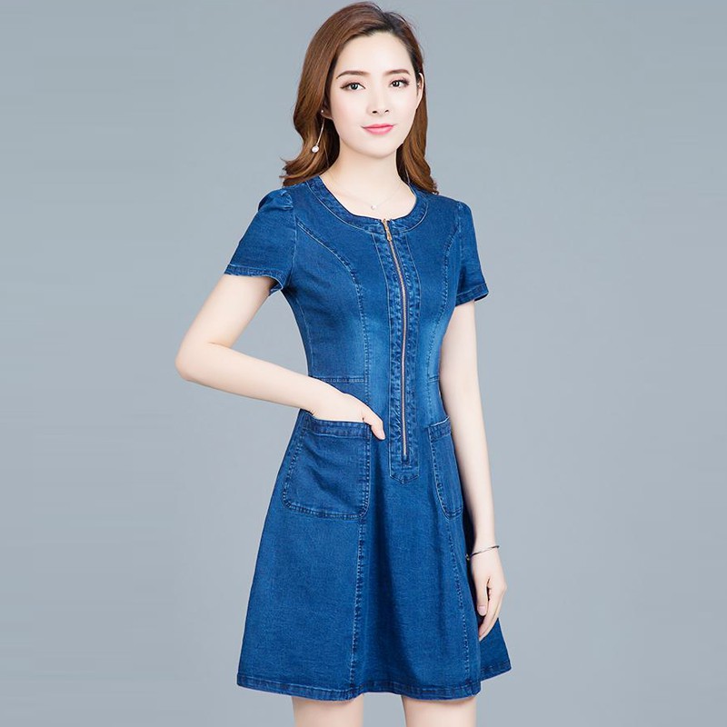 Đầm jean wash cổ tròn dây kéo phối túi có size M đến XXL