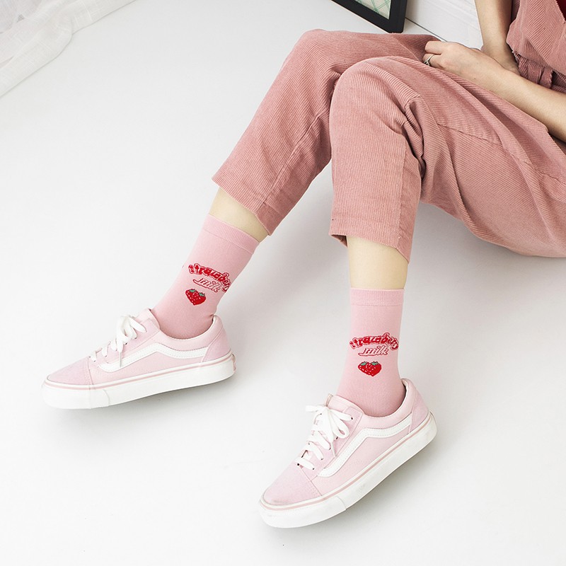 Vớ cotton cổ cao tới giữa bắp chân mềm mại linh hoạt họa tiết dâu tây phong cách Nhật Bản harajuku xinh xắn dành cho nữ
