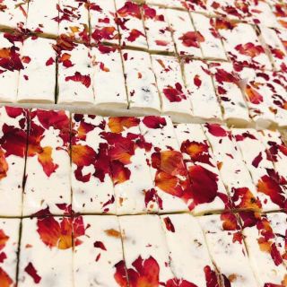 Cánh Hoa Hồng Sấy Khô