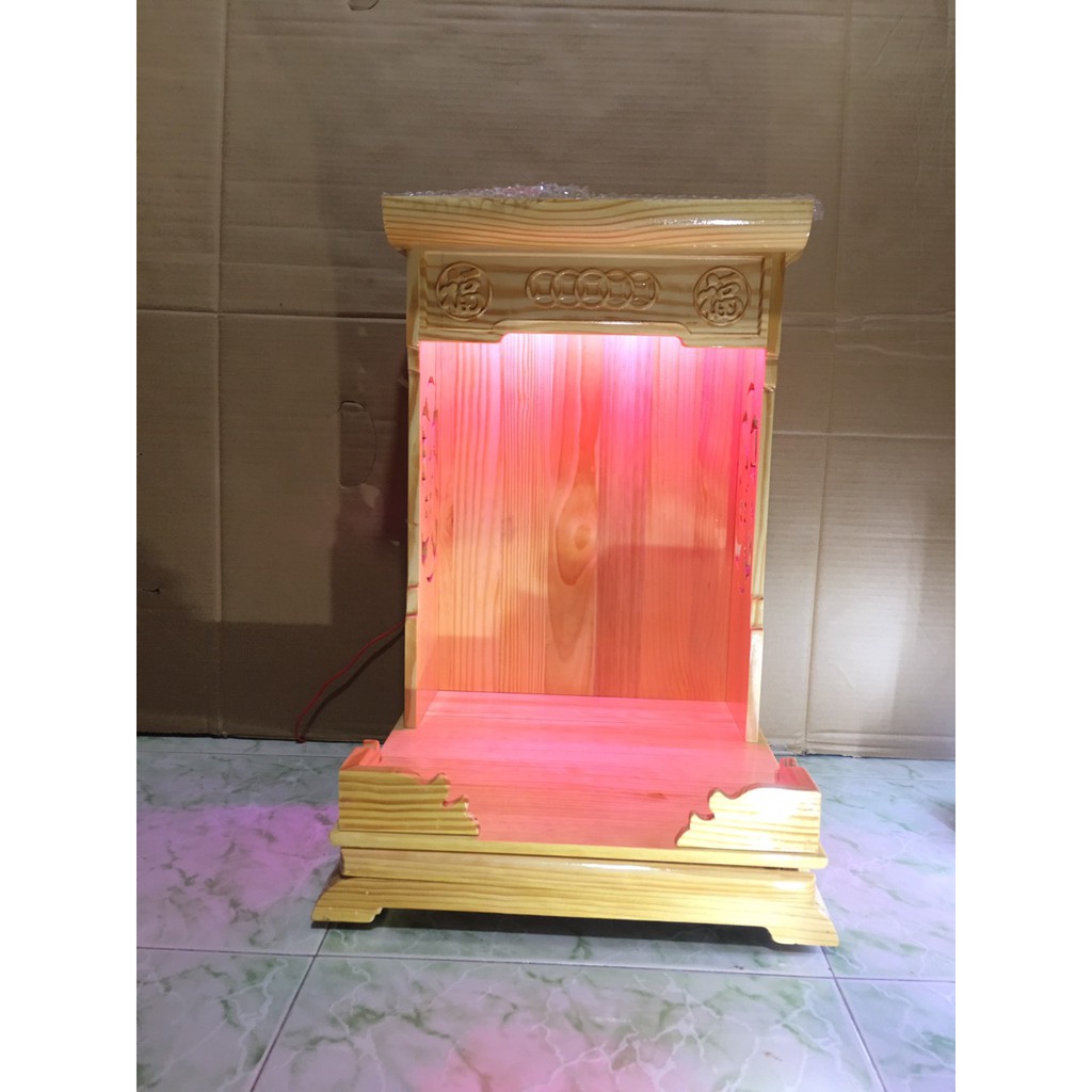 Bàn thờ ông địa thần tài