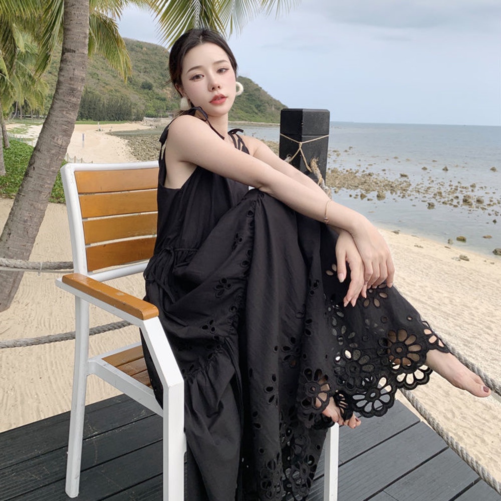 Đầm Hai Dây Cổ Chữ V Xinh Xắn Dành Cho Nữ