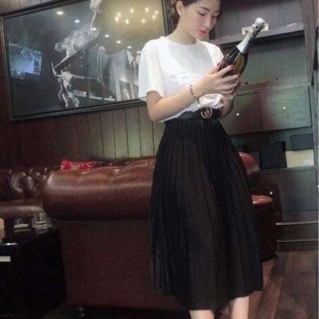 chân váy xếp li dáng dài