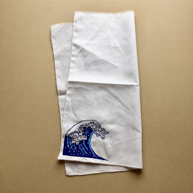 Khăn thêu Great Wave
