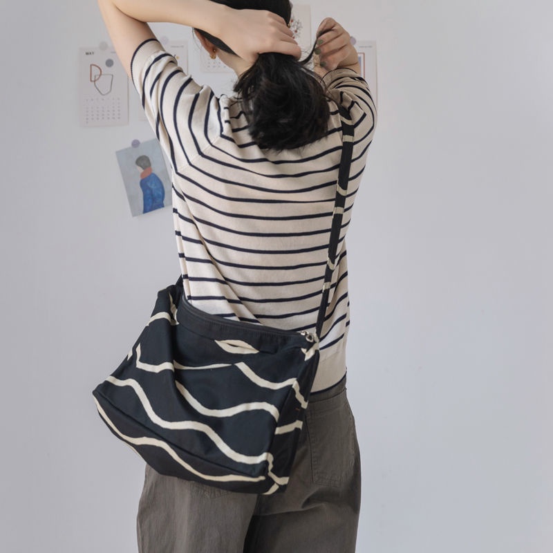 Túi Xách Canvas Họa Tiết Kẻ Sọc Sức Chứa Lớn 4 Kiểu Dáng Hàn Quốc Cho Nữ