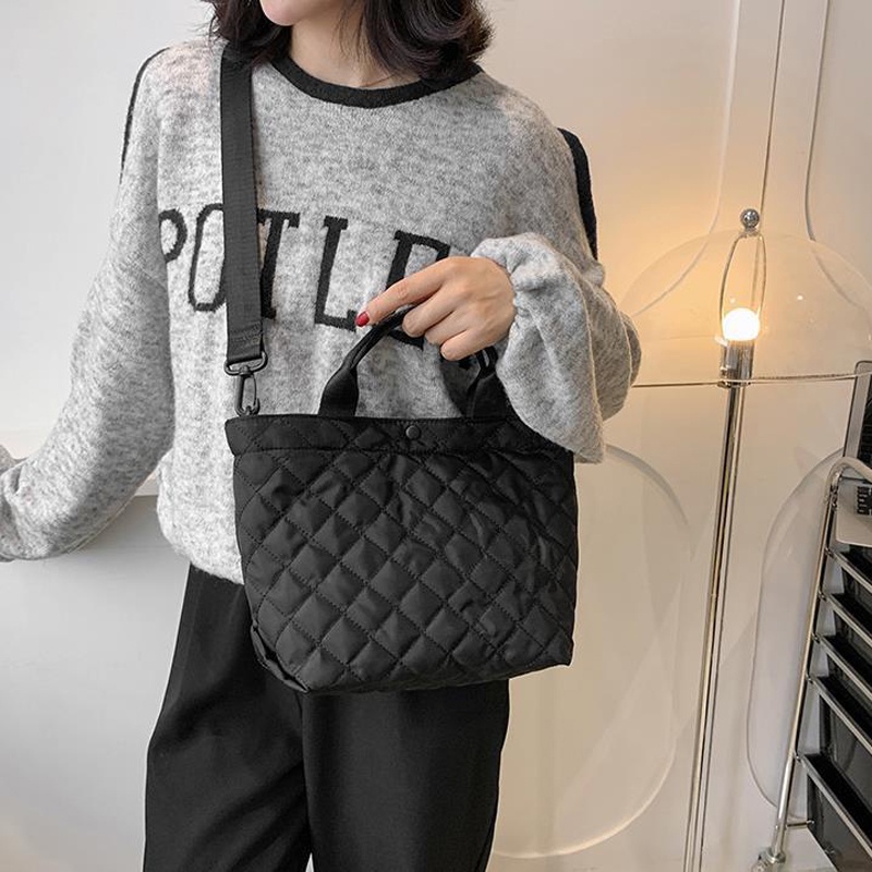 Ielgy Lingge Túi Xách bucket Thêu Chỉ niche Thiết Kế Nhỏ Gọn Dễ Phối Đồ Cho Nữ