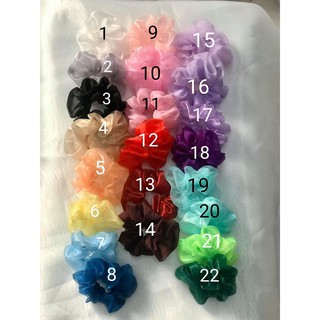 Cột tóc Scrunchies pompom