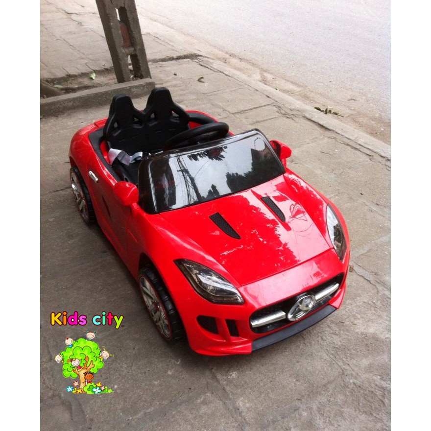 Xe ô tô điện trẻ em