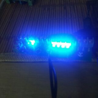 Com bo mạch khiển led; led F5, nguồn
