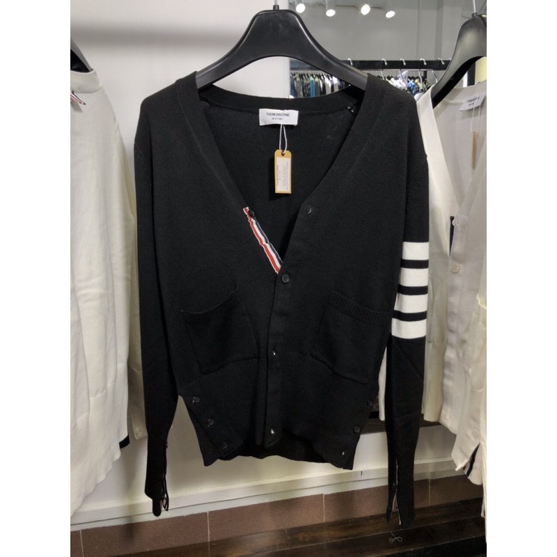 Áo len cardigan Thom Browne