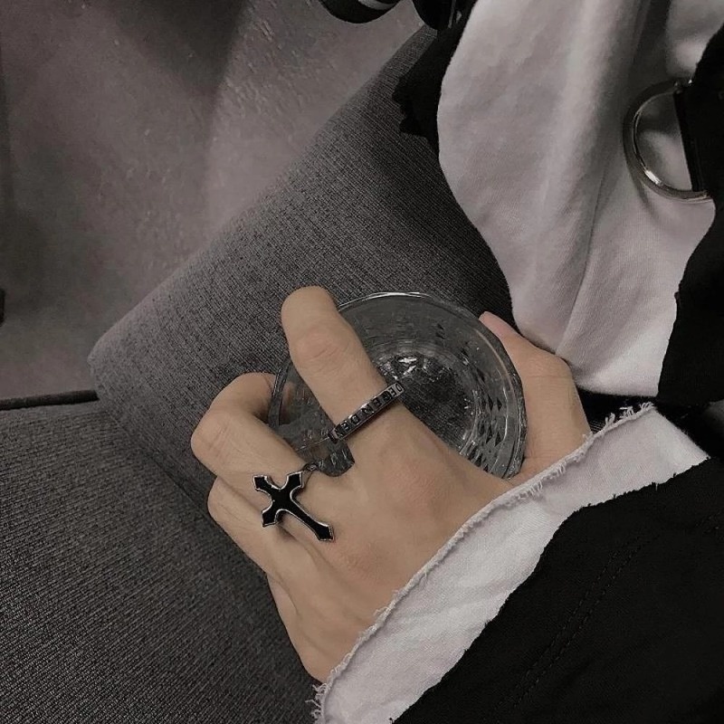 1 Nhẫn Hở Hình Thánh Giá Màu Đen Phong Cách Gothic Cổ Điển Cho Nam Và Nữ