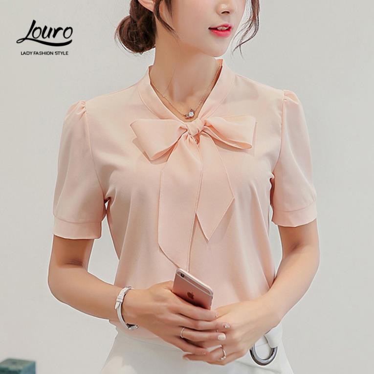 Áo kiểu nữ công sở Louro L315, mẫu áo sơ mi tay ngắn thắt nơ điệu đà, chất liệu mềm mịn thoáng mát không nhăn  ྇
