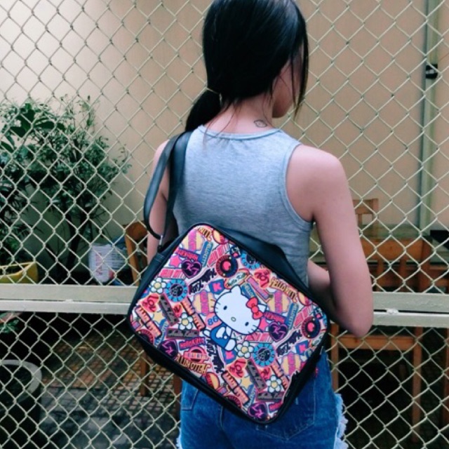 TÚI ĐEO CHÉO HELLO KITTY
