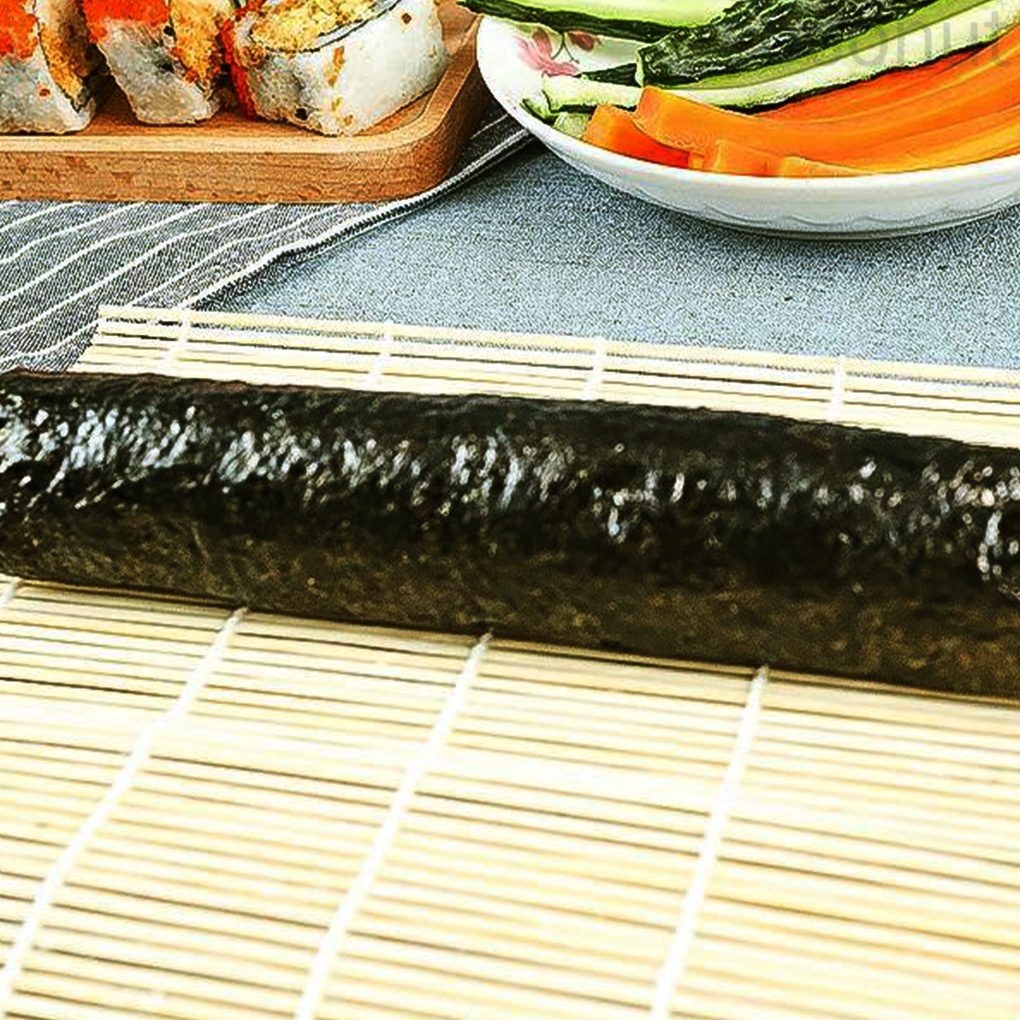 Thảm Tre Cuộn Sushi Kèm Vá Múc Cơm Tiện Dụng Diy