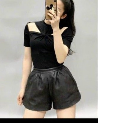 Áo hở ngực bozip kiểu trà xanh