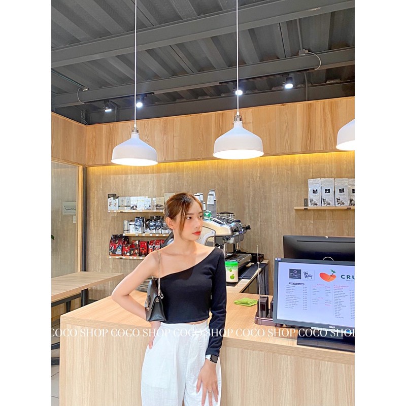 Áo Croptop Lệch Vai Tay Dài 2 Màu (ẢNH THẬT KÈM BẢNG TÊN SHOP) | BigBuy360 - bigbuy360.vn