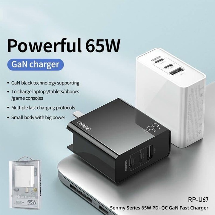 Cốc sạc nhanh Remax RP-U67 công suất 65W chip GaN 3 cổng sạc