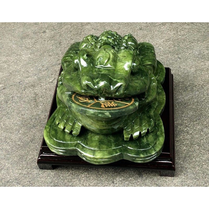 Thiềm Thừ Phong thủy Đá Serpentine, Ngọc Hoàng Long Dài 20cm tặng đế đẹp