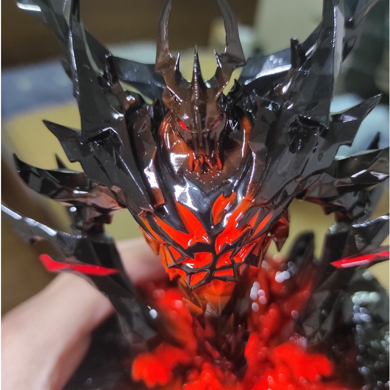 Mô hình Shadow Fiend Dota 2 nhựa phản quang handmade
