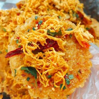 Cơm cháy lắc khô gà