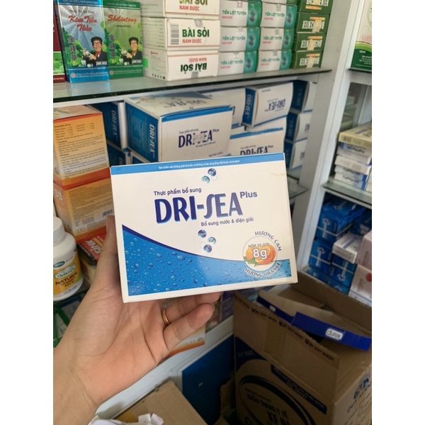 Oresol bù nước và điện giải Dri-Sea vị cam thơm ngon dễ uống. Hộp 25 gói hàng chính hãng 100%