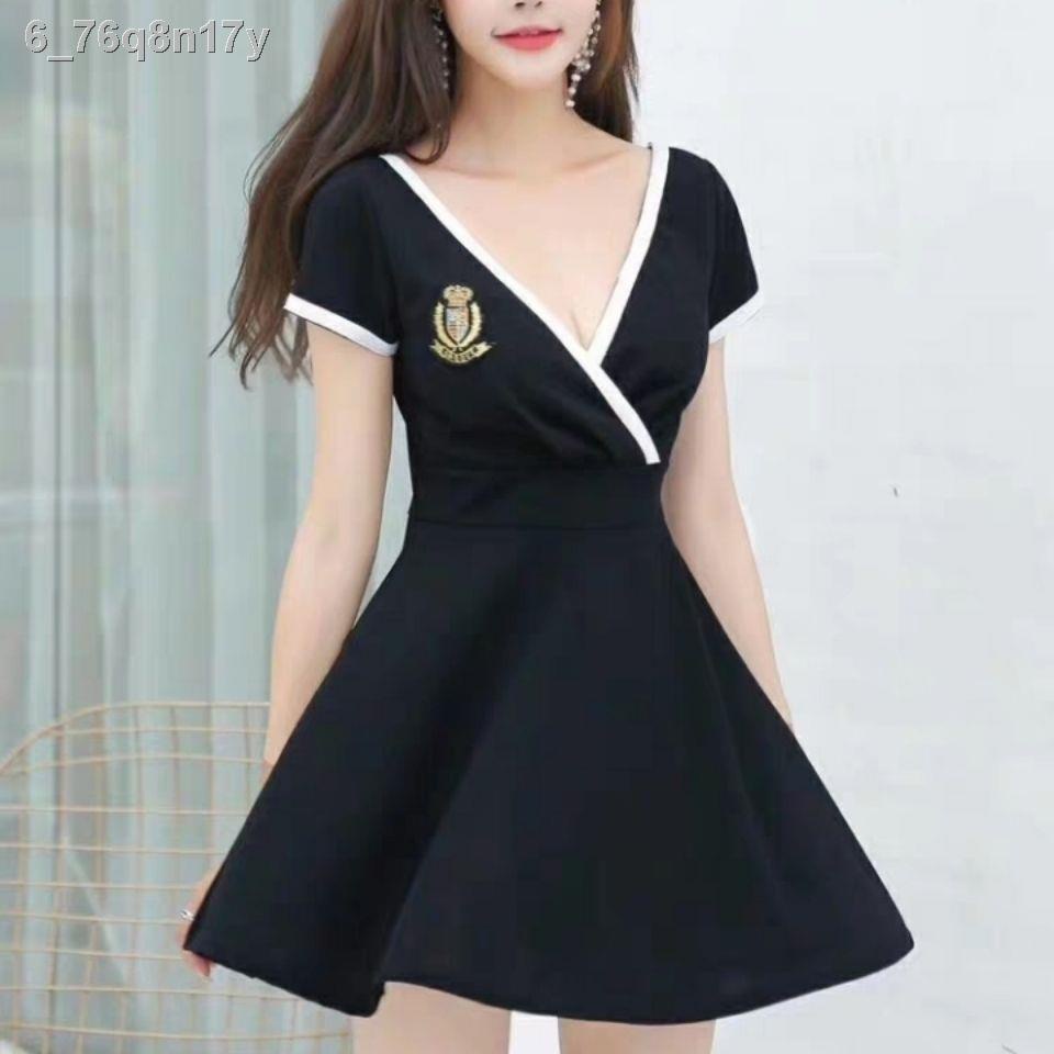Váy sexy của phụ nữ sâu cổ chữ V hộp đêm mới hải quân đồng phục cám dỗ ngắn mỏng cắt thấp