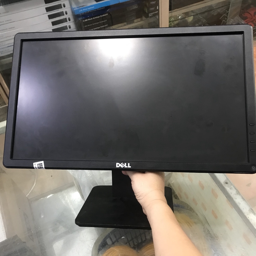 Màn hình máy tính DELL 20 INCH. Hàng chính hãng đã qua sử dụng còn như mới.