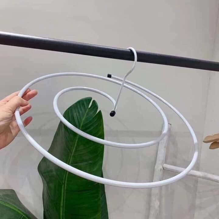 Móc phơi chăn tròn hình xoắn ốc