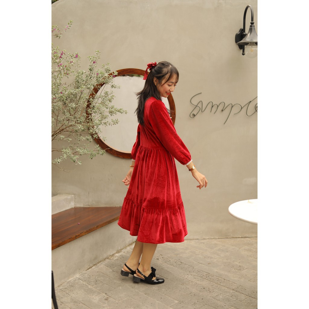 Váy nhung baby viền ren phối cúc ngọc