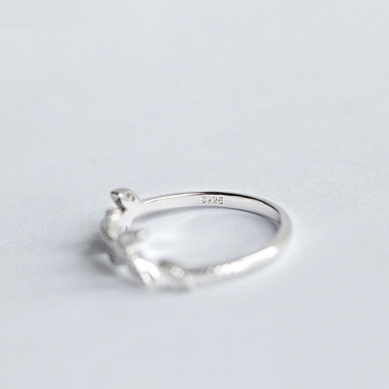 Nhẫn kim loại kiểu chiếc lá thời trang dành cho nữ