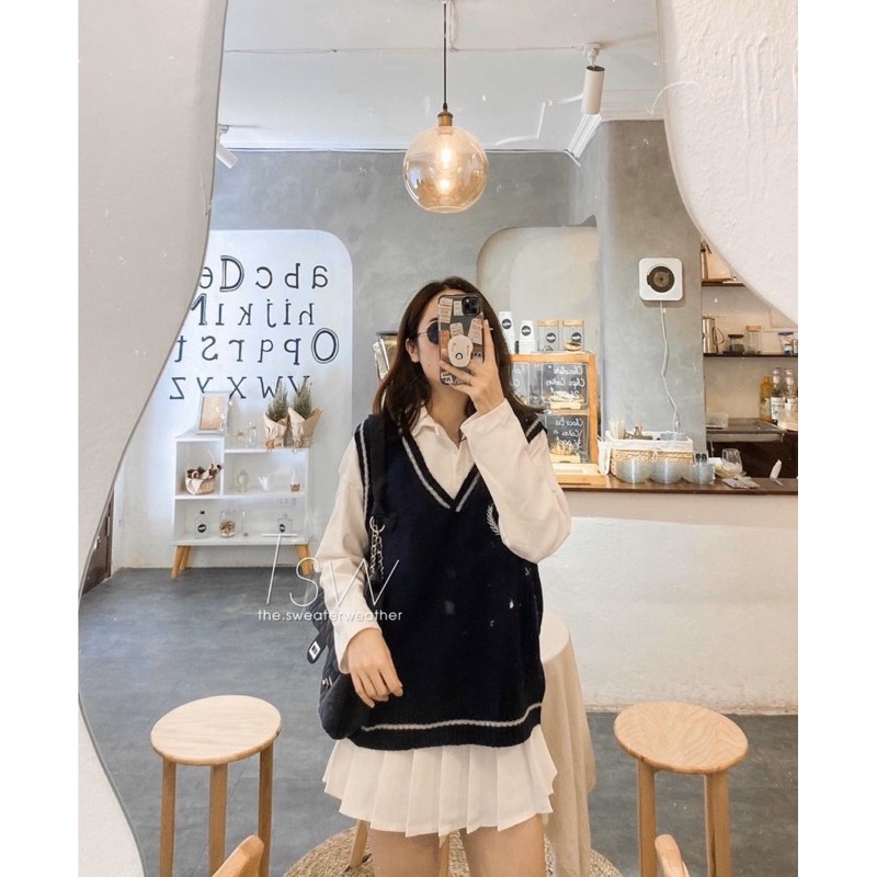 [Mã FAGREEN245 giảm 10% tối đa 30K đơn 99K] SET ĐẦM POLO TRẮNG PHỐI CHÂN PLI KÈM ÁO GHILE GÂN NAVY VIỀN | BigBuy360 - bigbuy360.vn