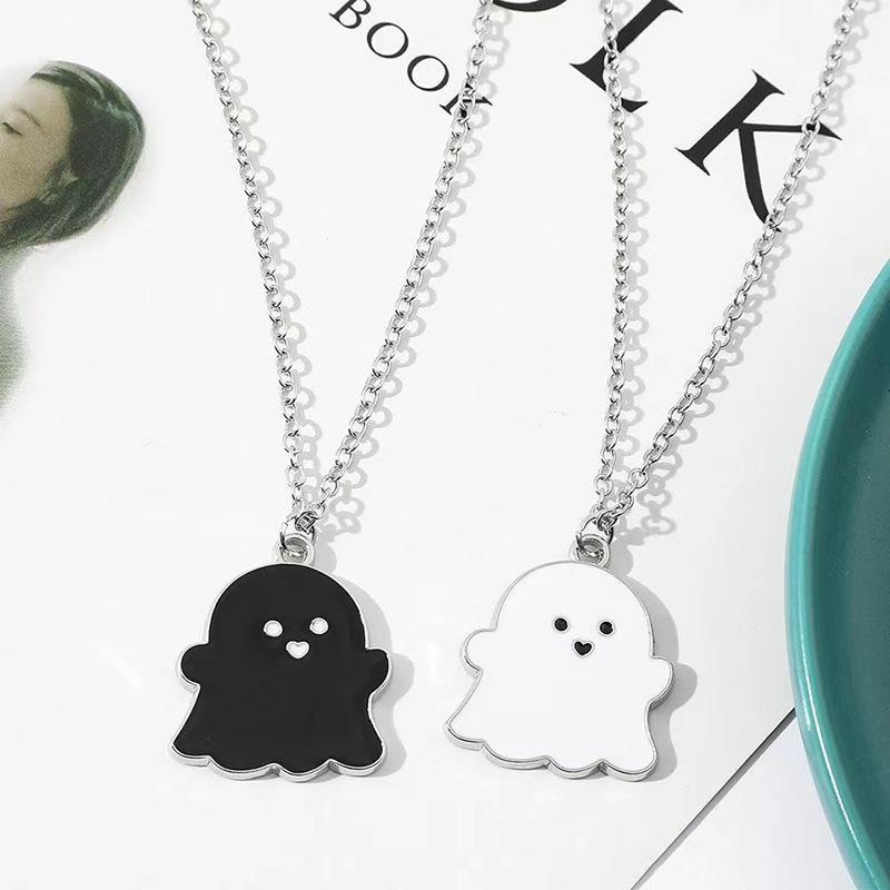 Vòng cổ Mặt Hình Ma Màu Trắng Đen Phong Cách Halloween Cho Cặp Đôi