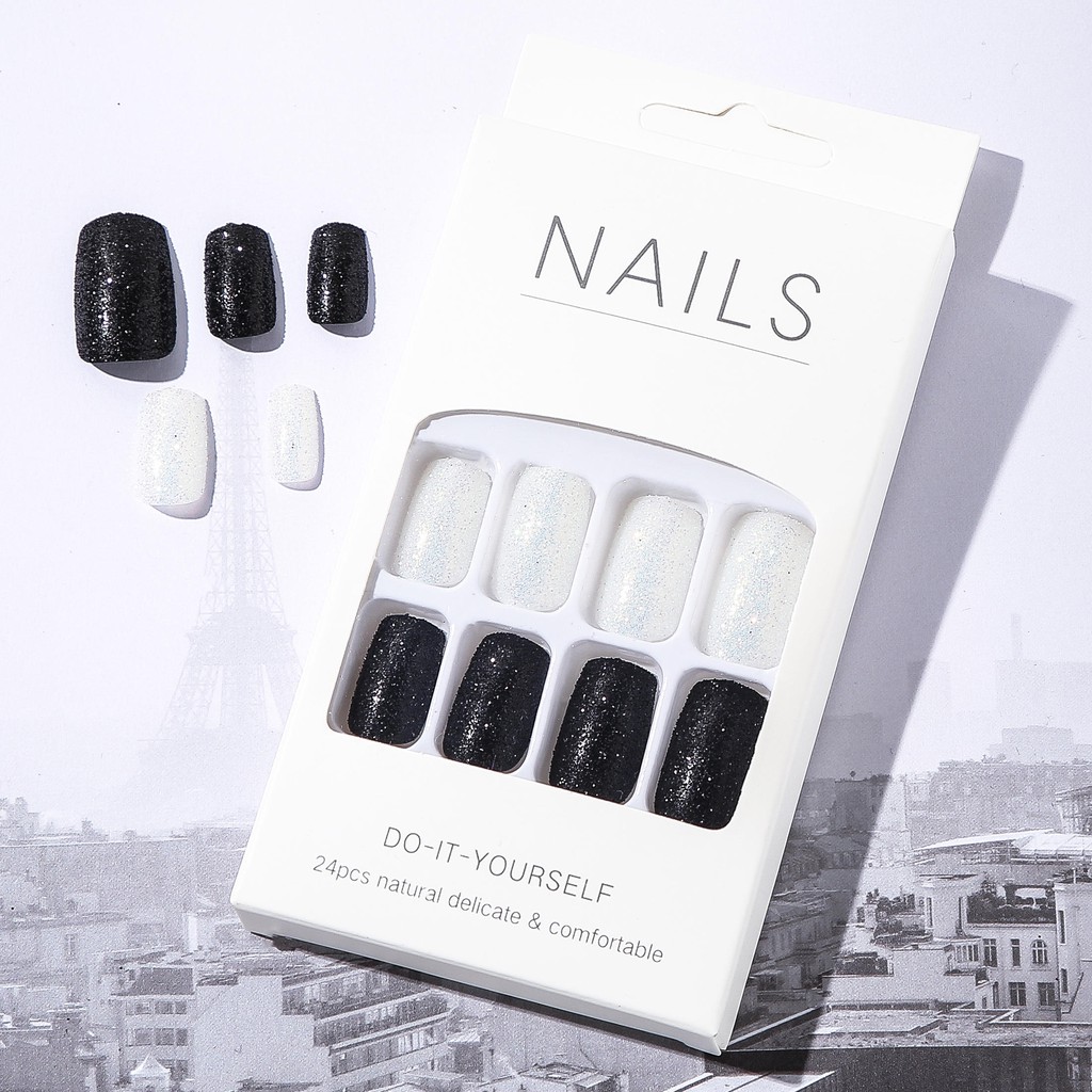 Bộ 24 Móng Tay Giả Siêu Dài Màu Trắng Đen Kèm Keo Dán