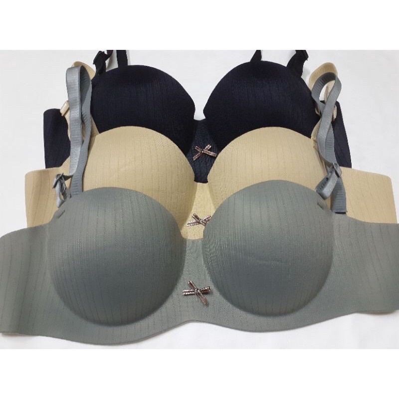 Áo đúc bàn tay nâng ngực không gọng