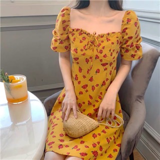 VÁY HOA CỔ VUÔNG ULZZANG