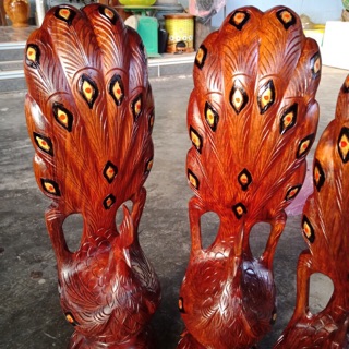 Chim công gỗ lim đá gia lai