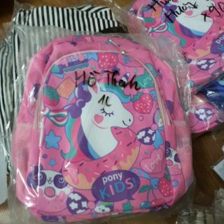 Ba lô cho bé Hiền kem