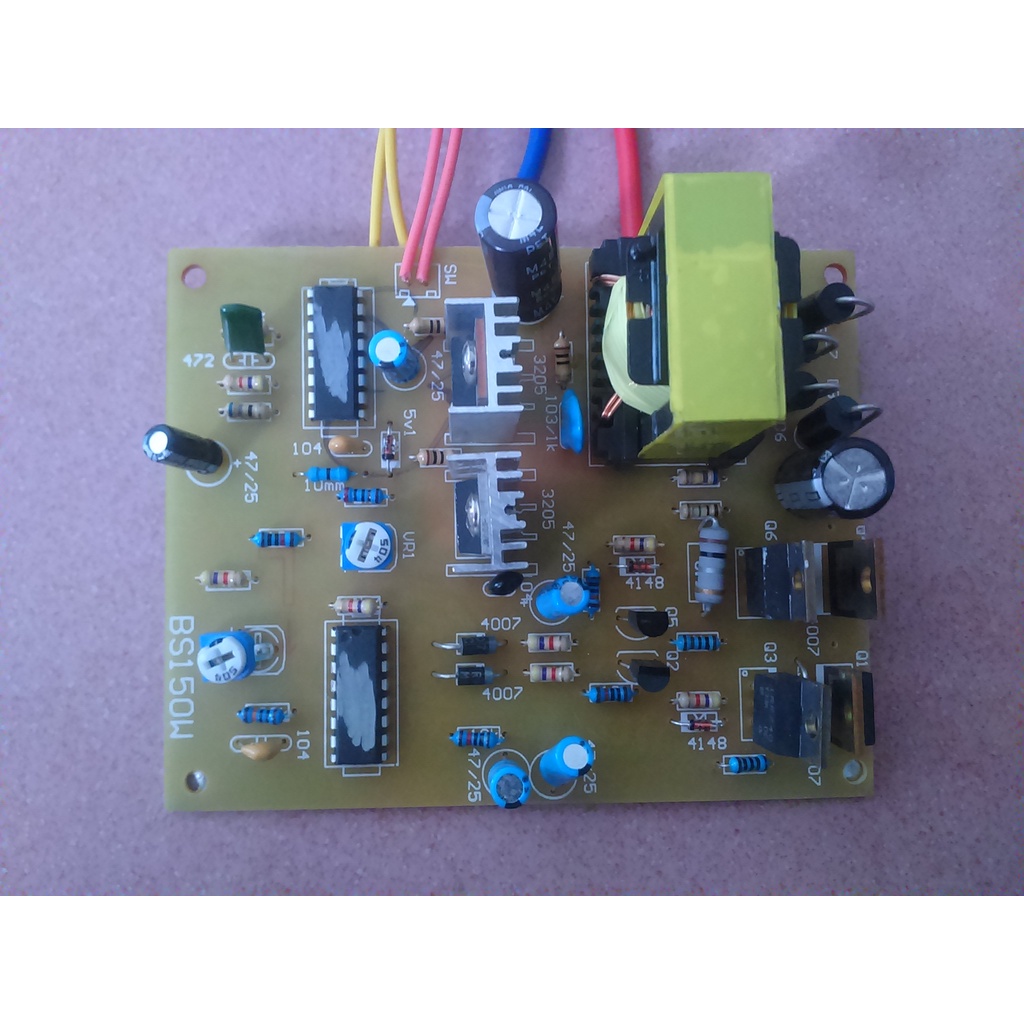 BỘ ĐỔI ĐIỆN 150W 12V - 220V, BỘ ĐỔI NGUỒN 12V - 220V, INVERTER 12 TO 220V.