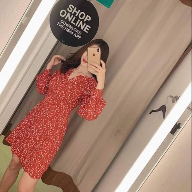Váy hoa HM canh sale