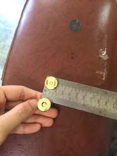 Nút hít 18 trắng và vàng hàng Nhật