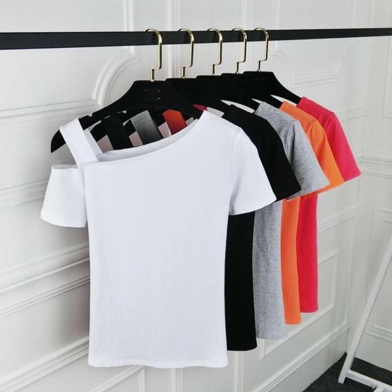 Áo thun lệch vai trơn