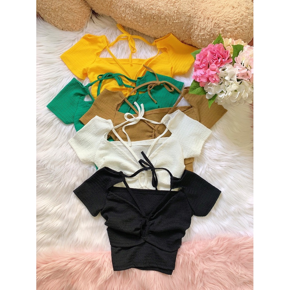 Áo xốp croptop tay ngắn cổ tim luồn dây vai cực hot , chất thun xốp mềm mịn