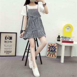 Đầm yếm áo trắng đuôi cá