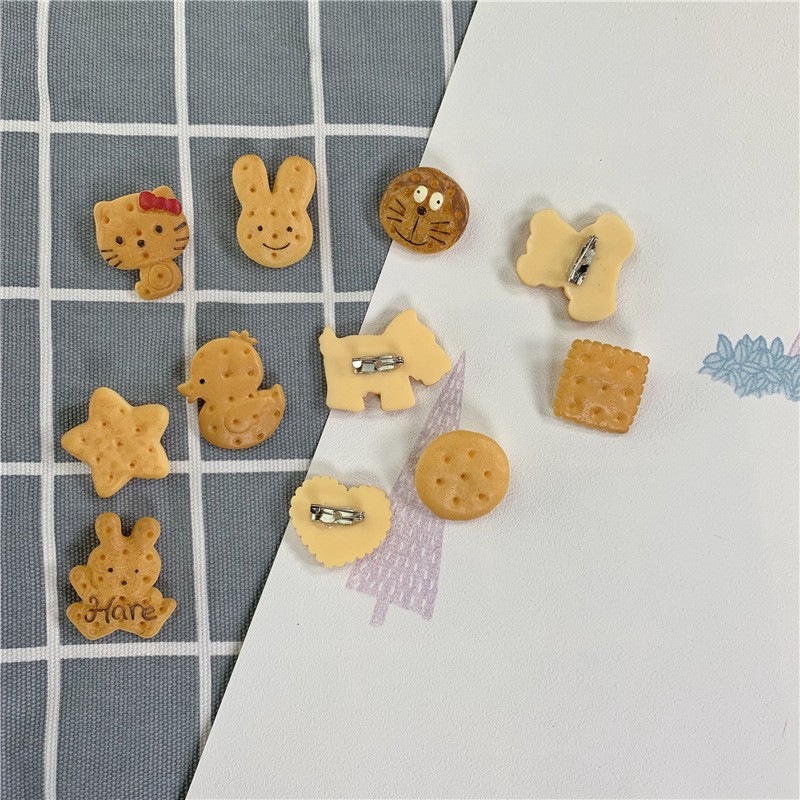 Ghim cài trang phục/ba lô đi học hình bánh quy kiểu Nhật Bản trang trí đẹp mắt B0030