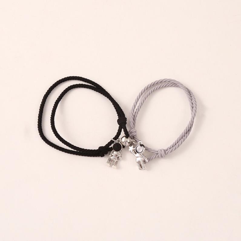 Vòng tay và dây chuyền cặp phi hành gia dễ thương cho cặp đôi