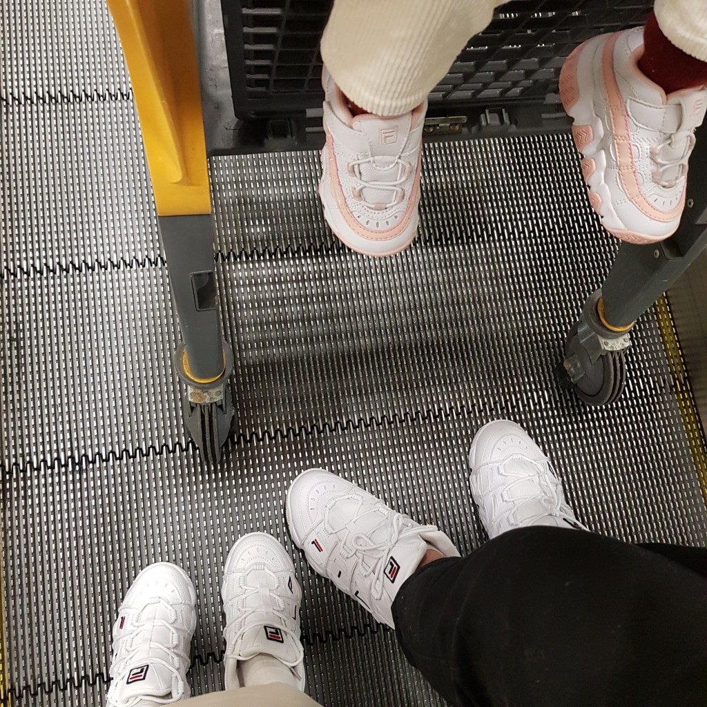 Giày Sneaker Thể Thao Nam Nữ Fila Barricade XT 97 Trắng chính hãng 100%